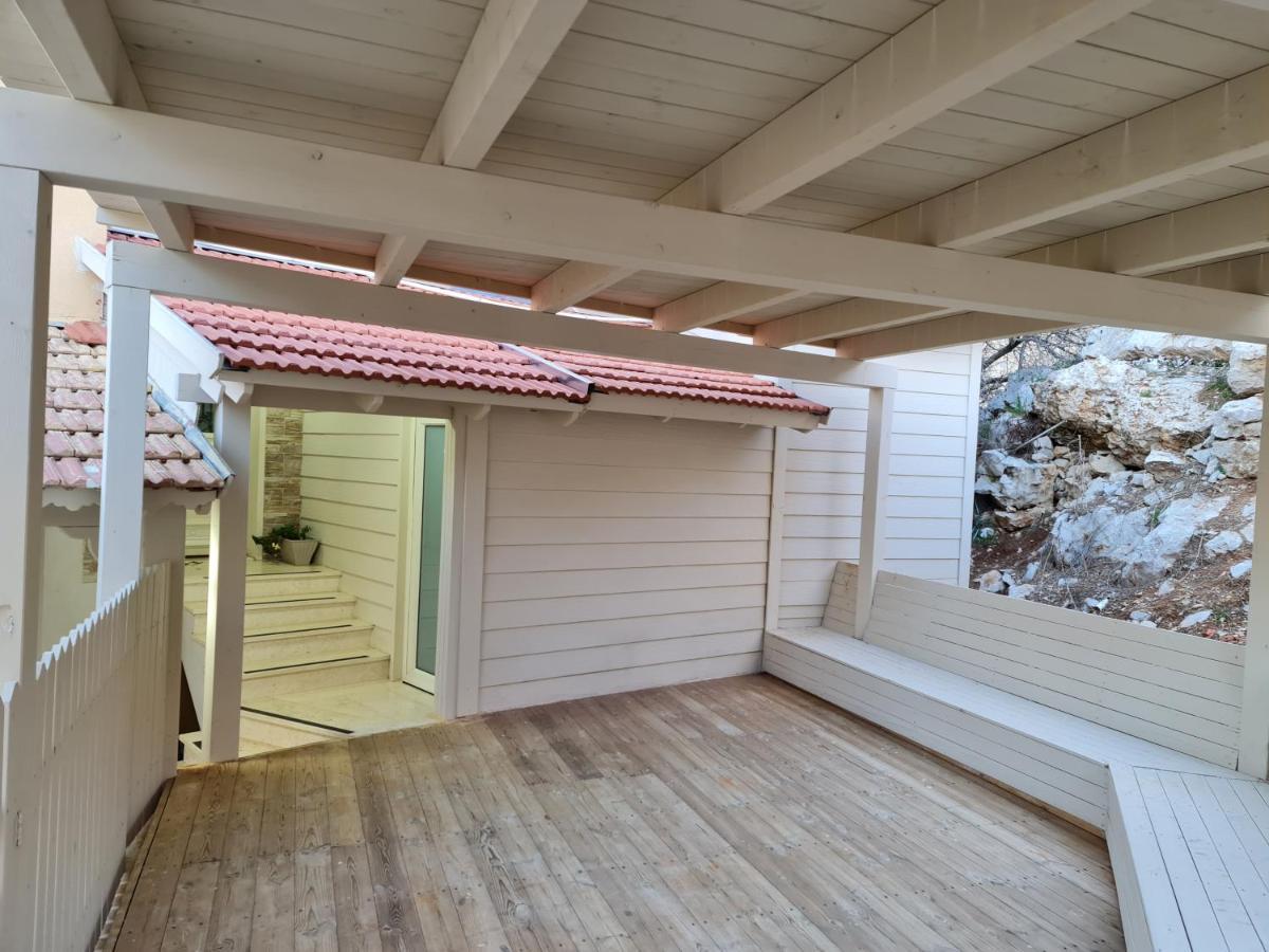 Vida Bhermon 2, One Small Wooden Cabin Majdal Shams Ngoại thất bức ảnh